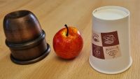 Künstlicher Apfel für Becherspiel und Chopcup