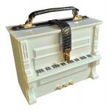 Designer Handtasche Klavier Weiß - perfekt geformt wie ein Piano
